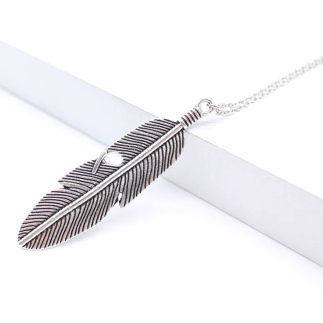 Silver Vintage Feather Necklace