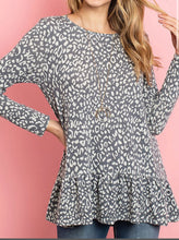 Load image into Gallery viewer, Long Sleeve Leopard tunic